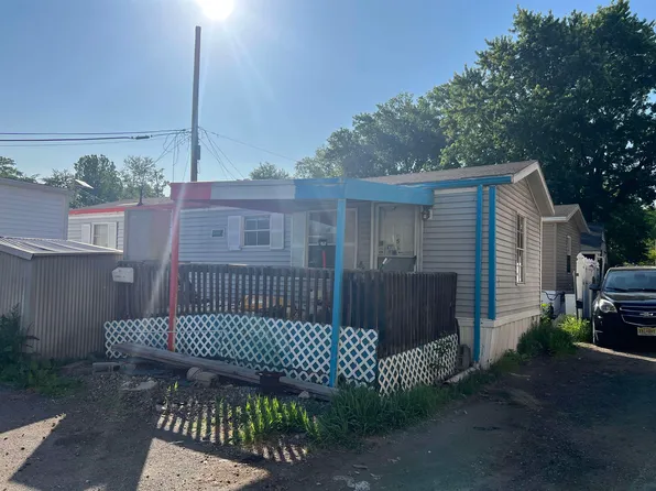 15B Avenue C, Moonachie, NJ 07074