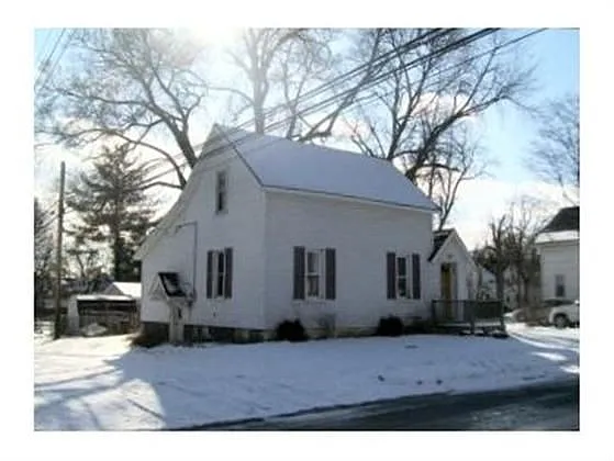 408 Richmond St photo 1