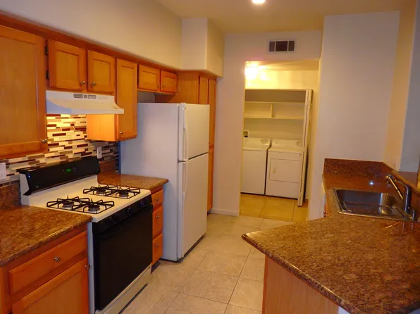 2124 Calville St Unit 104, Las Vegas, NV 89128