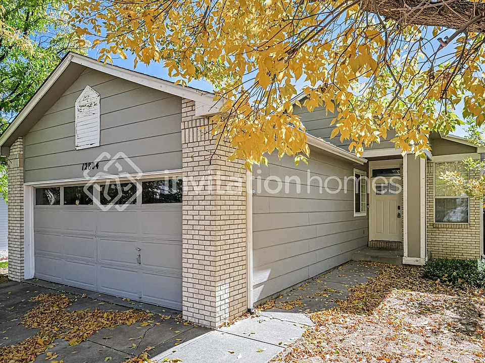12804 E Wyoming Cir