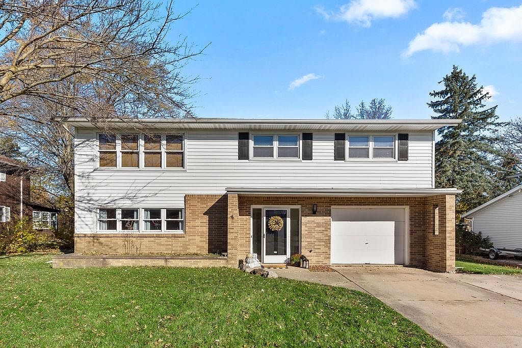 605 Wellington Rd, Valparaiso, IN 46383 MLS 541479 Zillow