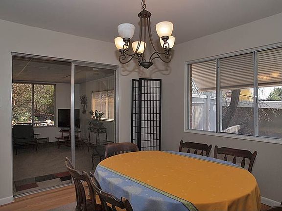 5th image of 2163 S Belaire Dr