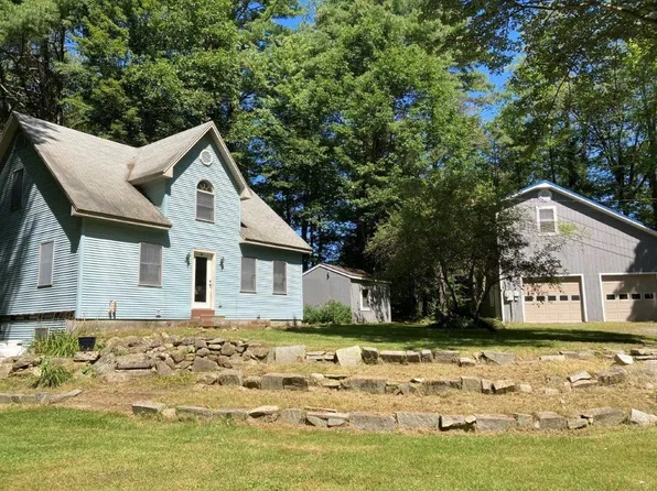 11 Hall Road, Canaan, NH 03741