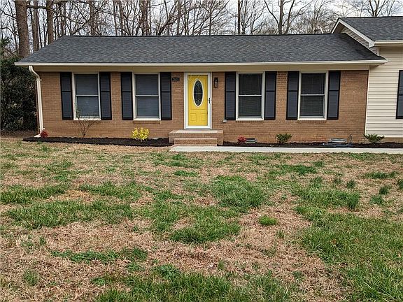 2nd image of 2619 Hinson Rd