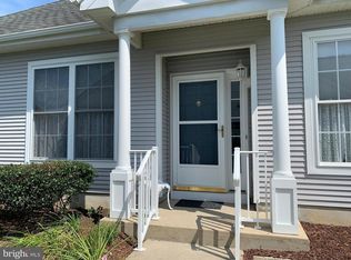 11 Mockingbird Dr, Hamilton, NJ 08690