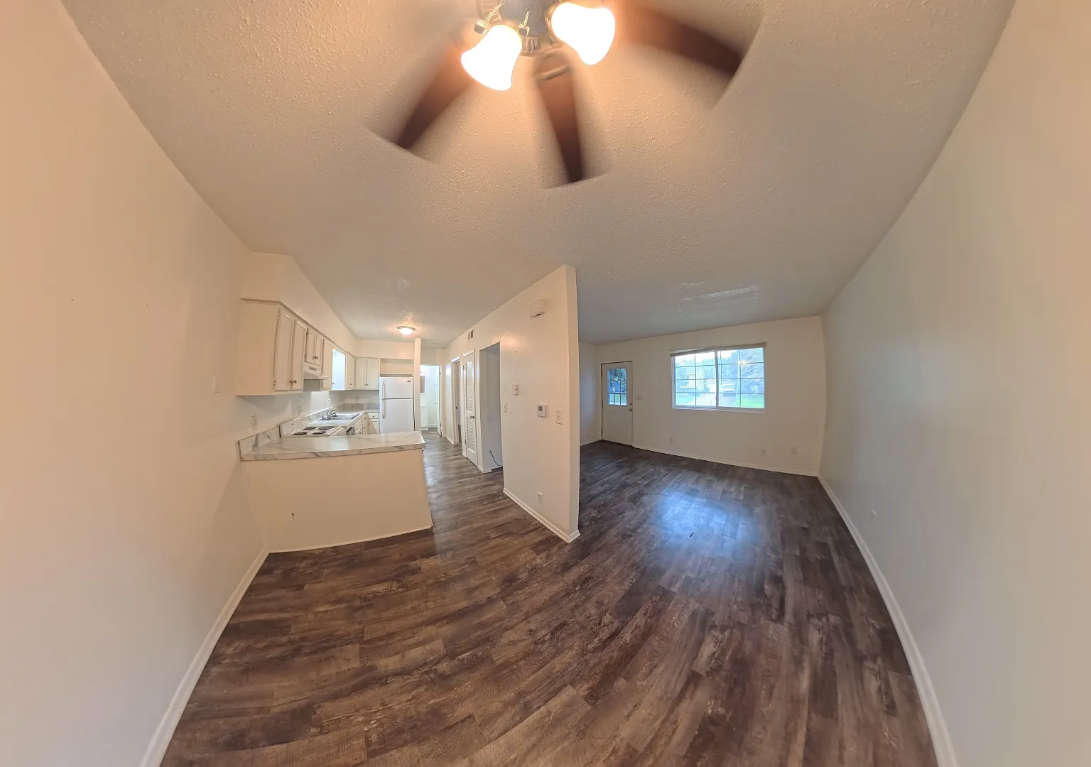 1 bed, 700 sqft, $895 — Photo 3