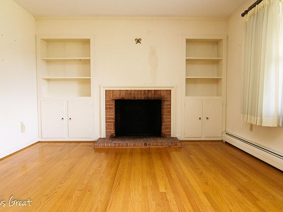4th image of 3604 Parkwood Dr SW