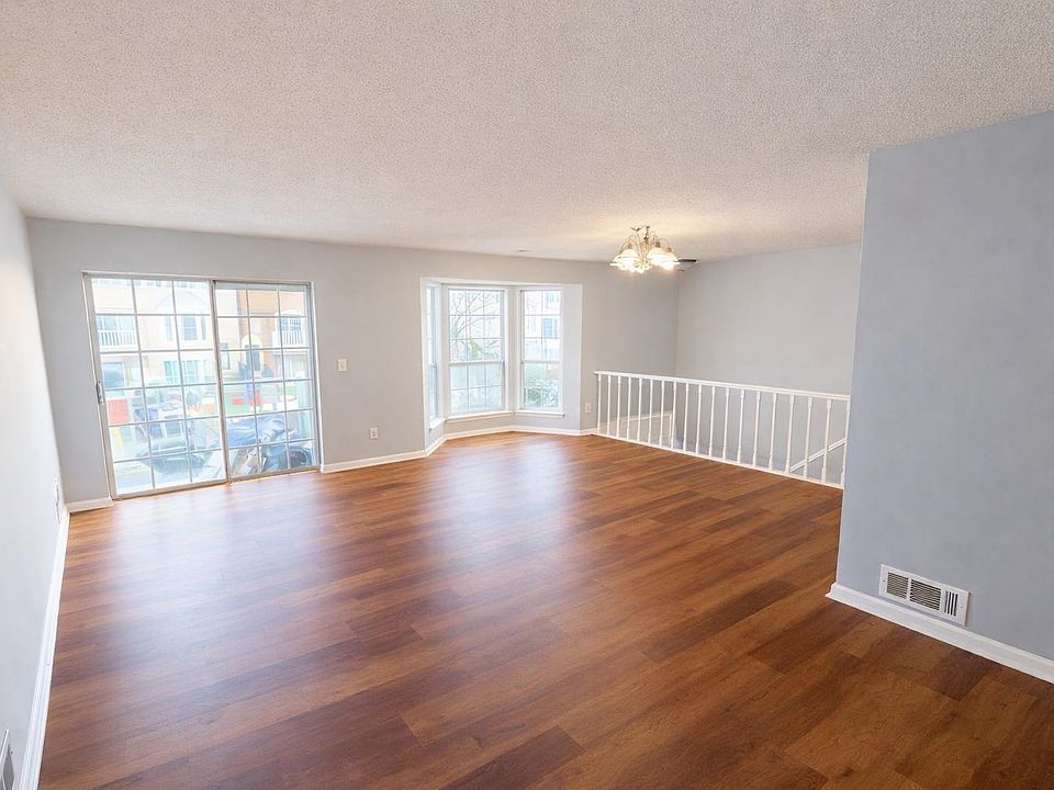1st image of 7 Holly St