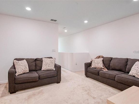 5th image of 3810 Exeter Ln