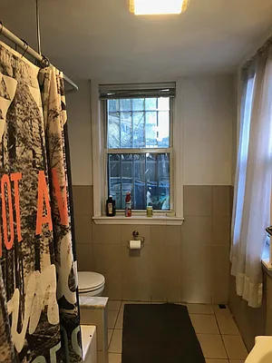 Rented by MCR Realty | media 36