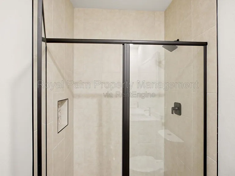 2616 NW 9th Ave — Photo 20