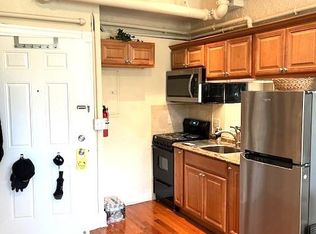 884 Massachusetts Ave #14, Cambridge, MA 02139