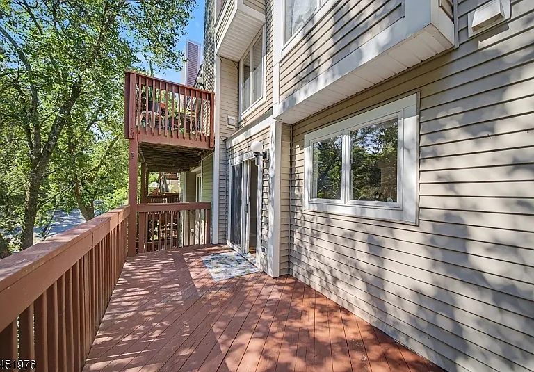 24 Pine Hollow Ct — Photo 17