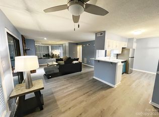 7364 Winery Ln, Charlotte, NC