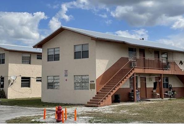 699 SW 6th St APT 3