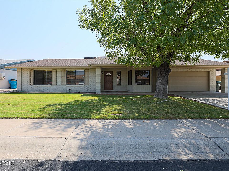 1st image of 1017 E Taro Ln