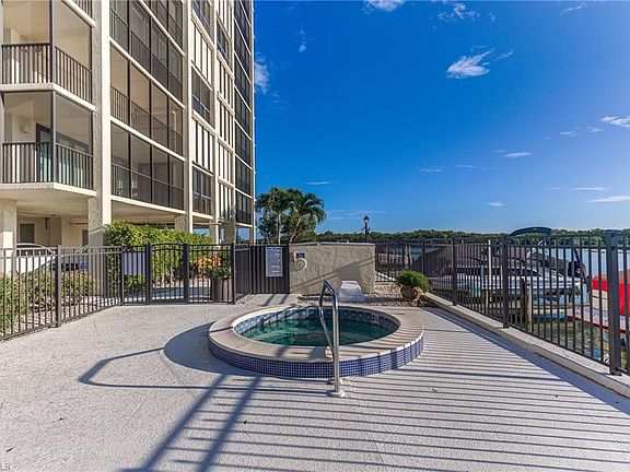 2nd image of 26225 Hickory Blvd APT 1D