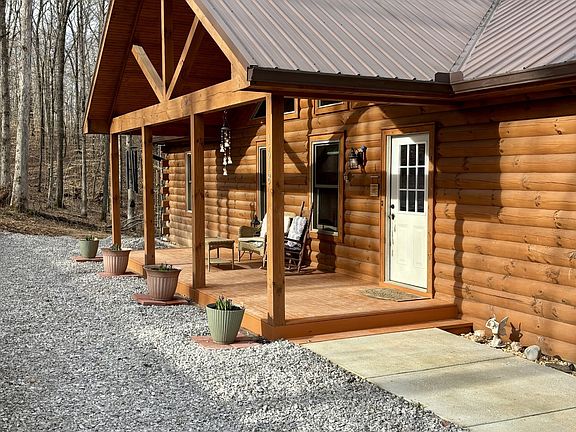 3rd image of 1618 Primm Rd