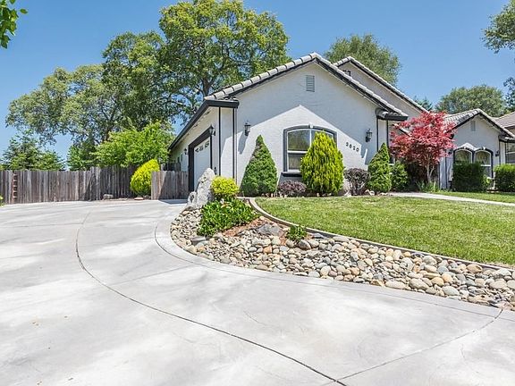 2nd image of 3820 Mira Loma Dr