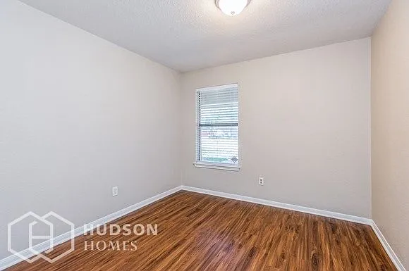 9127 Cypress Square Dr — Photo 5