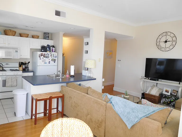 365 Washington St — Photo 29