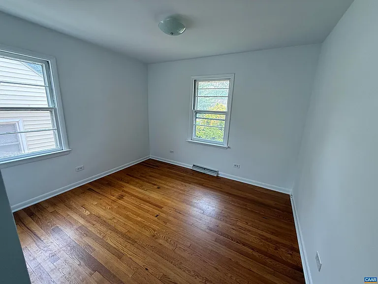 913 Druid Ave — Photo 15