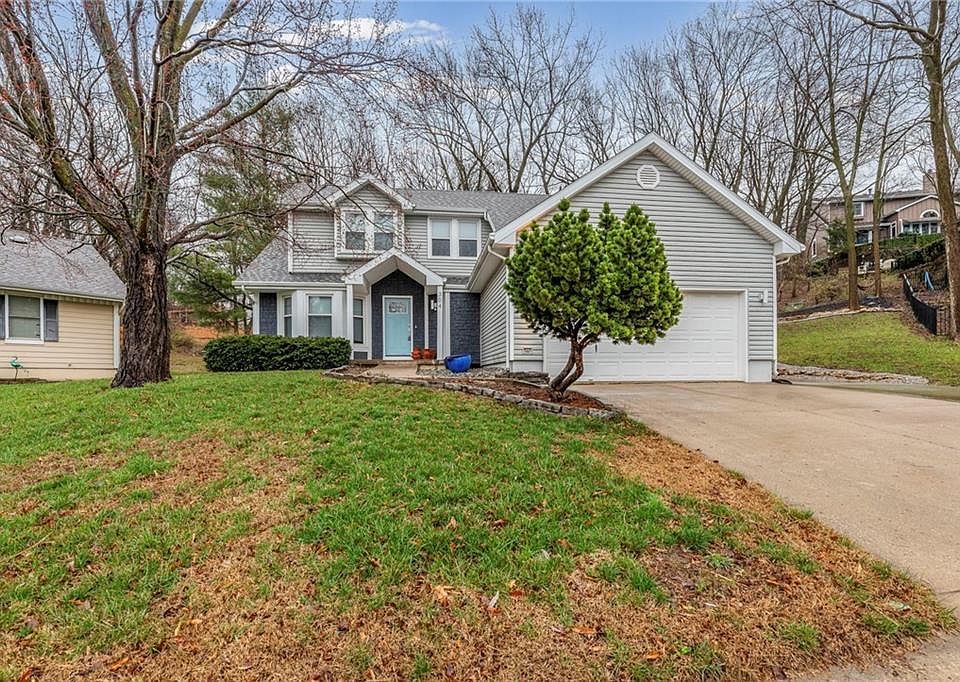 1st image of 304 Lancelot Dr