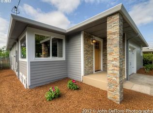 7716 SE Center St, Portland, OR 97206