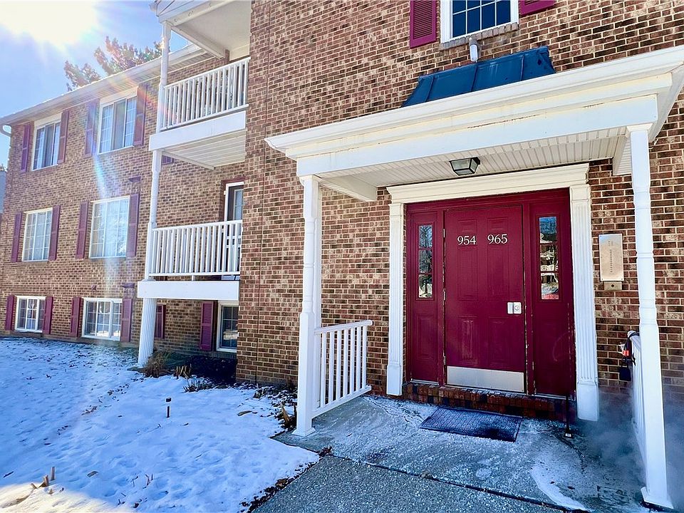 1st image of 955 Wood Hollow Dr Unit B