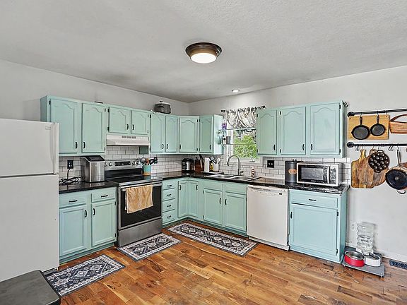 5th image of 707 N 4th St