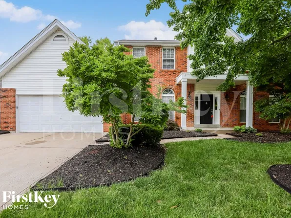 1 Schoolhouse Ct, O'Fallon, MO 63368