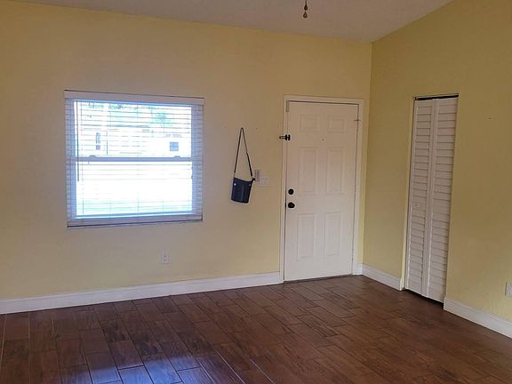 2nd image of 5706 Carrollwood Meadows Dr