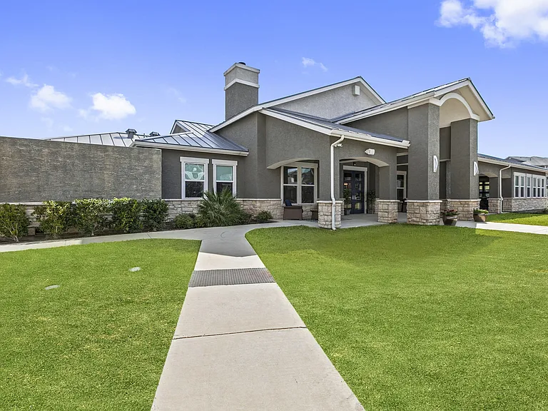 Canyon House — Photo 11