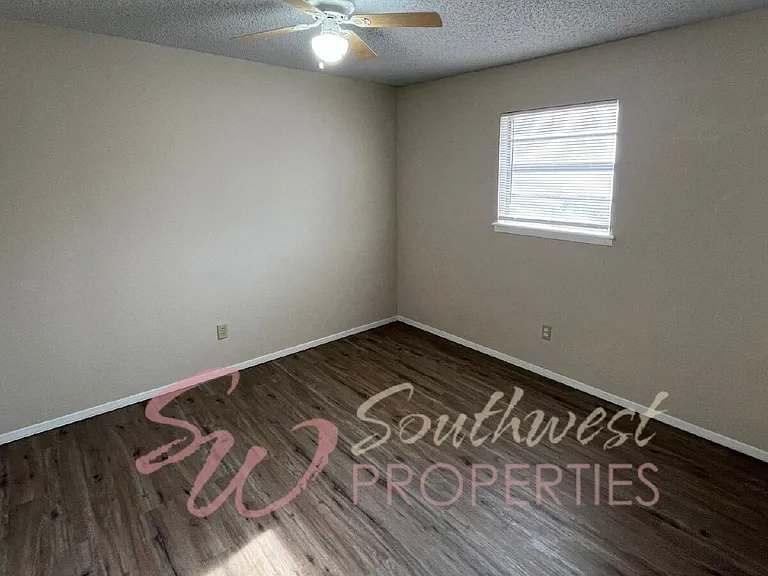 1383 W McNeill St #5 — Photo 12