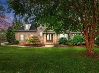 204 Glade Park Rd, Cary, NC 27518