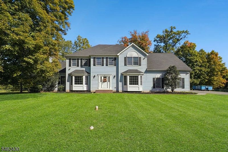 1st image of 14 Eagle Dr