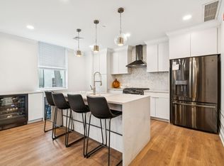 326 S 19th St #G1, Philadelphia, PA 19103