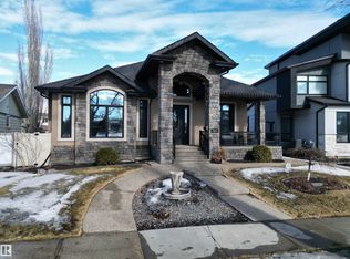 7620 98a Ave NW, Edmonton, AB