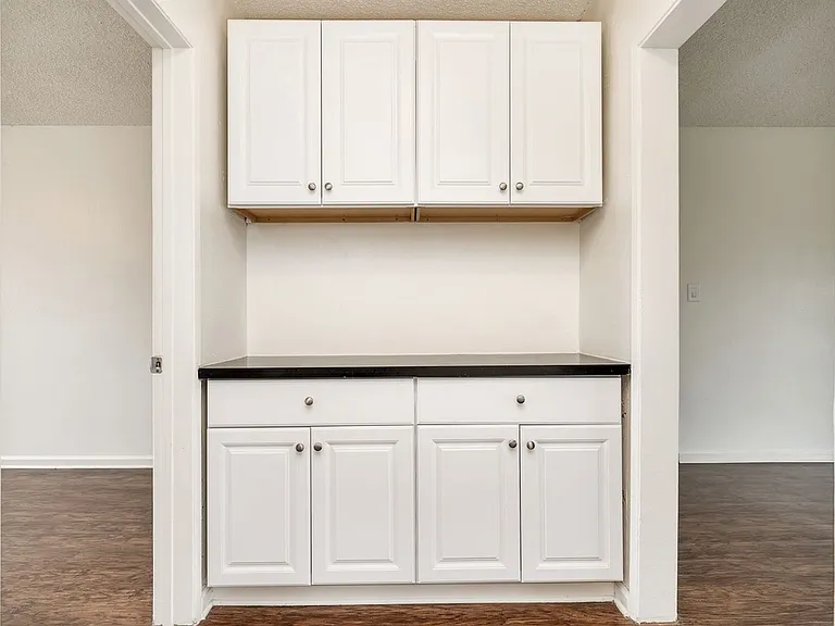 Canyon Drive Apartment Homes — Photo 7