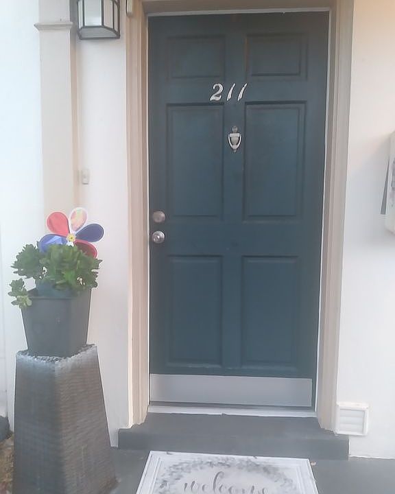 1st image of 10360 Carrollwood Ln APT 211