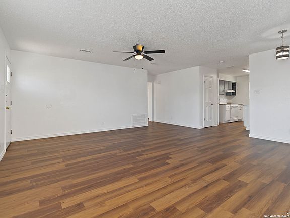 5th image of 6727 PARO PL