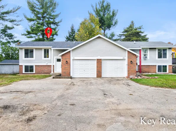 351 60th St SE, Kentwood, MI 49548