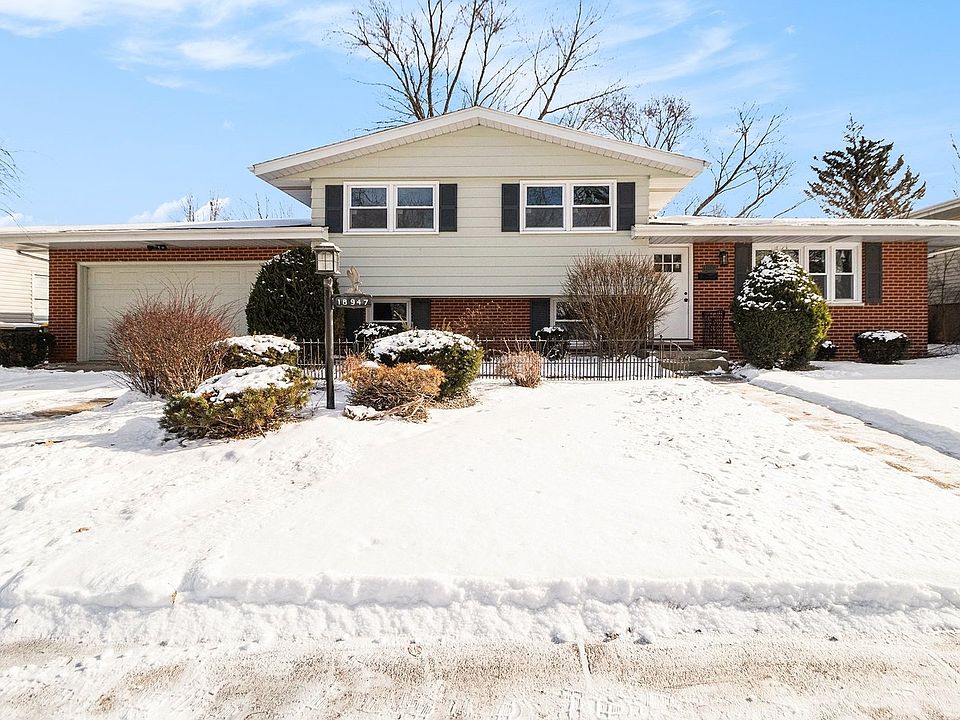 1st image of 18947 Ridgewood Ave