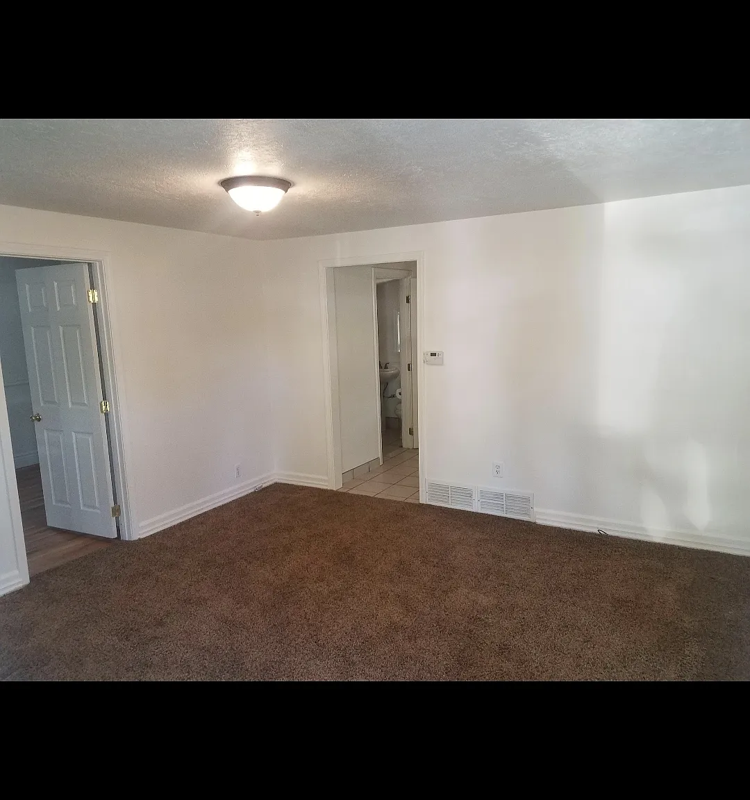 2 bed, 665 sqft, $1,350 — Photo 1