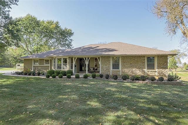 1st image of 25414 Lone Pine Dr
