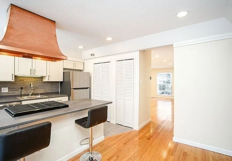 58 Williamsburg Dr #58 — Photo 9