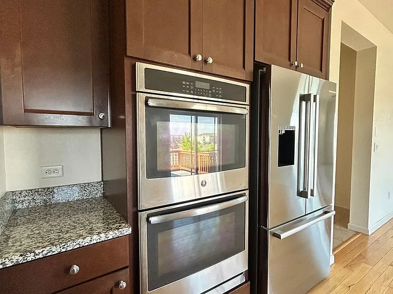 502 W 169th Pl — Photo 15