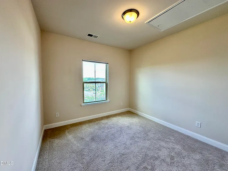 1004 Waymaker Ct — Photo 21