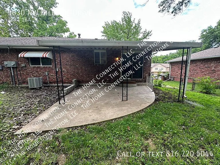 5630 NW Hillside Dr — Photo 13