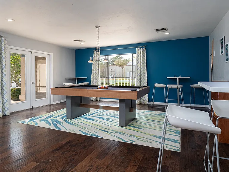 Stoneridge Apartments — Photo 14